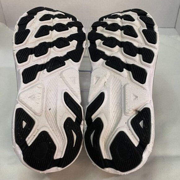 Hoka Clifton 9 Youth Black White Mesh Running Shoes Lightweight Cushion 4.5MD - Picture 9 of 13